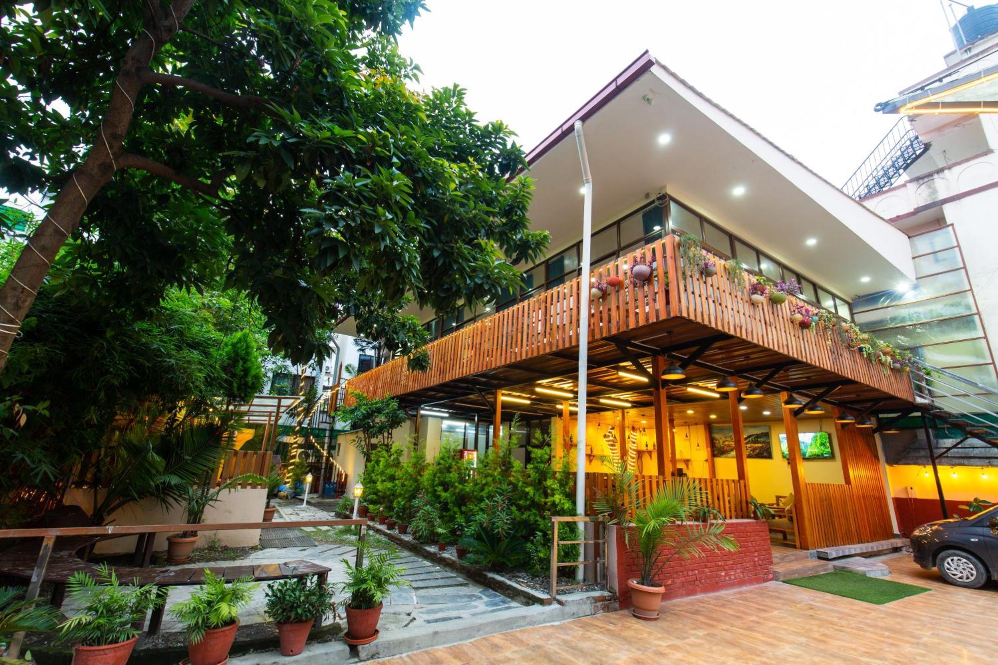 Hotel Harmony & Little Bites Bistro Jawlakhel Ngoại thất bức ảnh